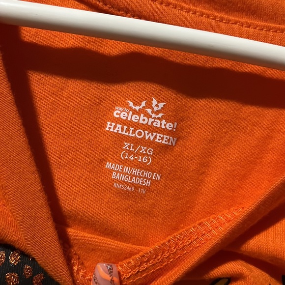 Celebrate Halloween Unicorn Shimmer Orange Tee Shirt Girls XL 14/16 Like New - Picture 4 of 5